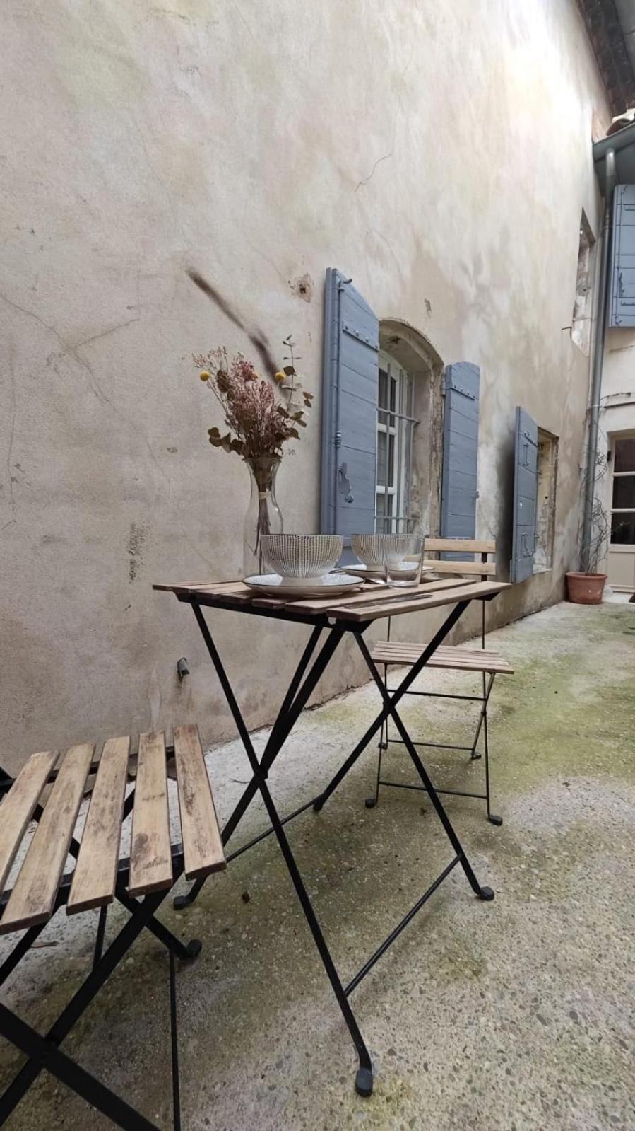 Duplex Centre Historique Arles Apartment Exterior foto